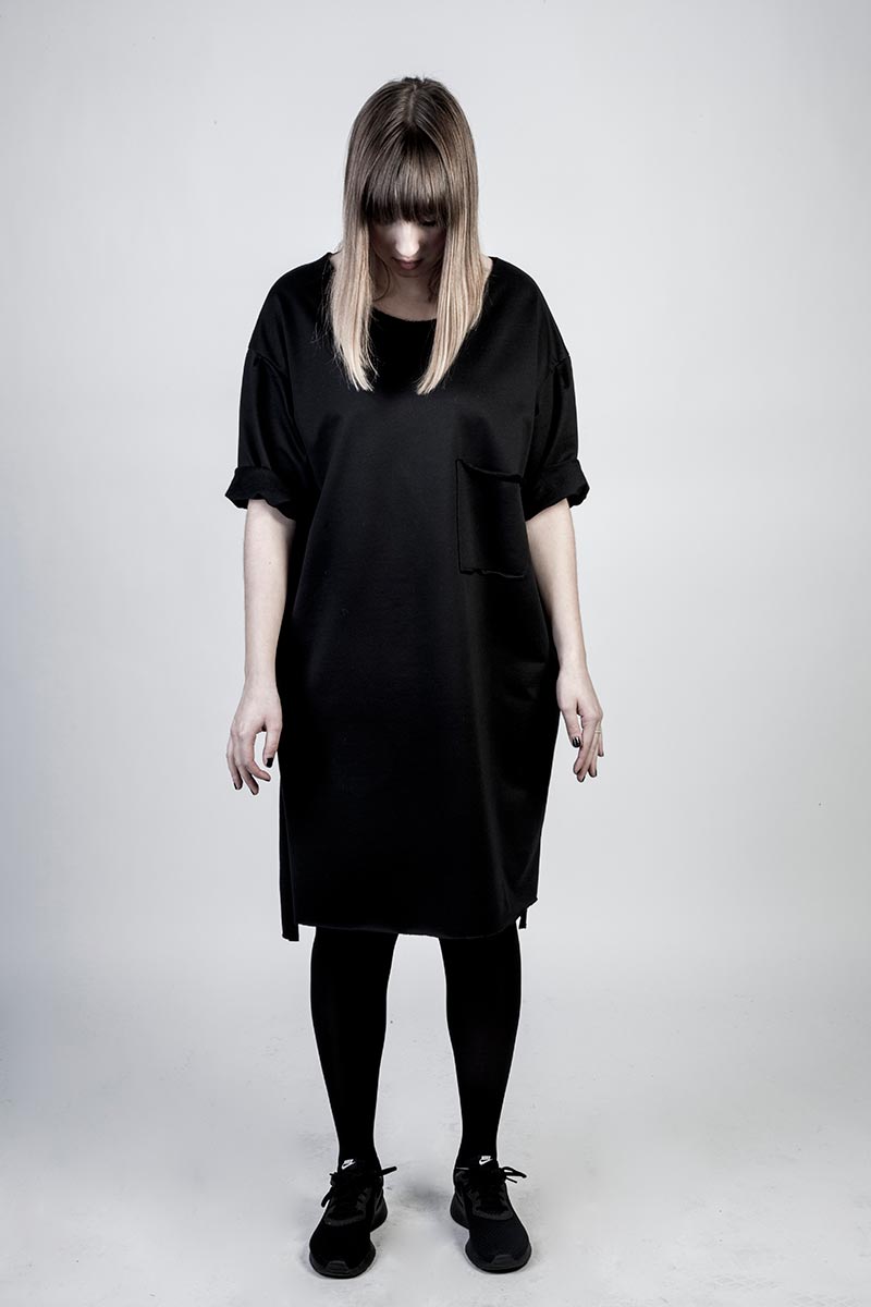 sukienka_z_nadrukiem_london_black_02