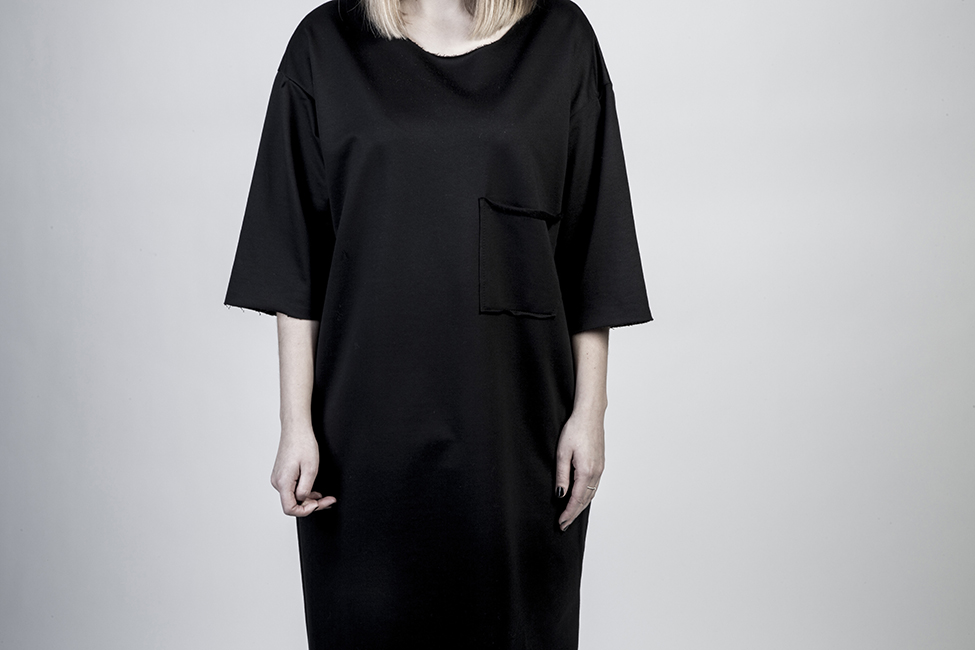 sukienka_z_nadrukiem_london_black_04