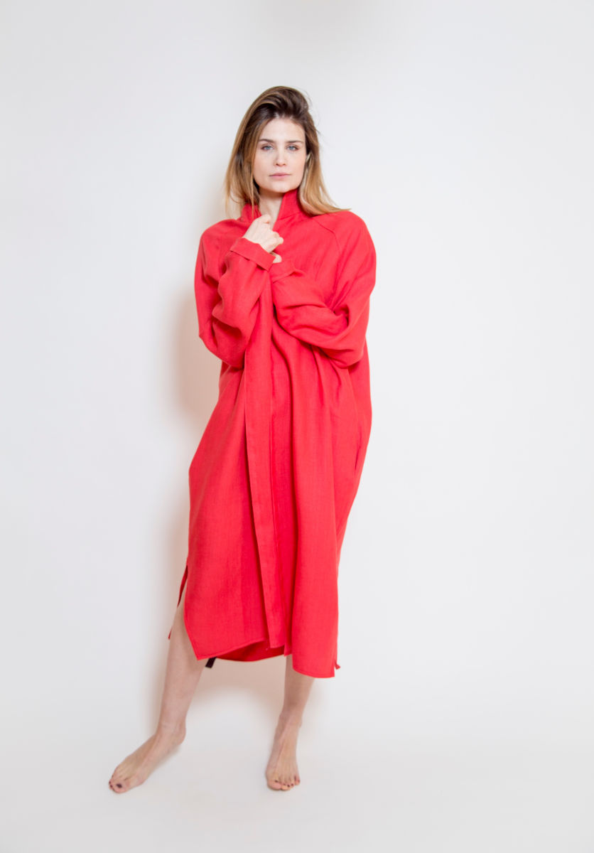 lniany_płaszczyk_oslo_red_przód lniany_płaszczyk_delCane_widok_przód