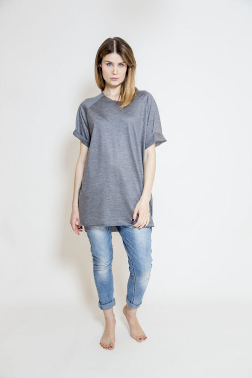 szary_t-shirt_delCane_widok_przód