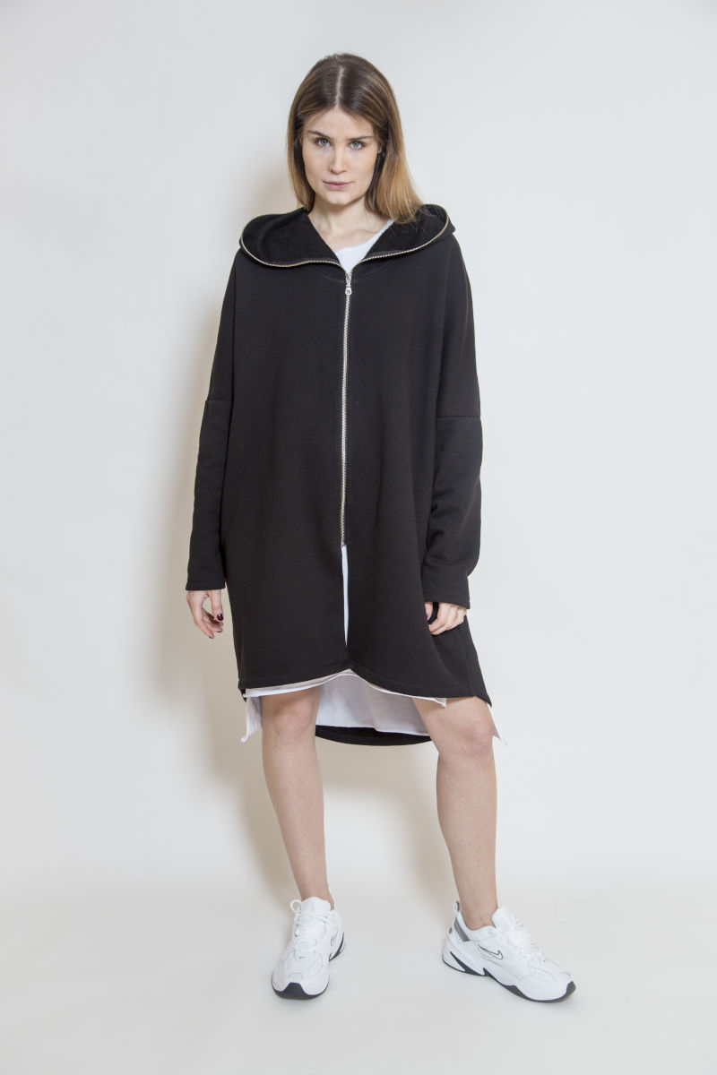 bluza_oversize_oslo_zip_przód czarna_bluza_oversize_delCane_widok_przód