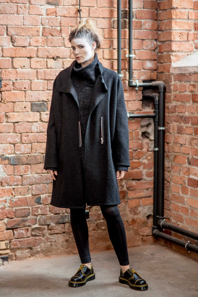 płaszcz delcane amsterdam balck z suwakiem przod2 _m_ płaszcz-delcane-amsterdam-balck-z-suwakiem-przod