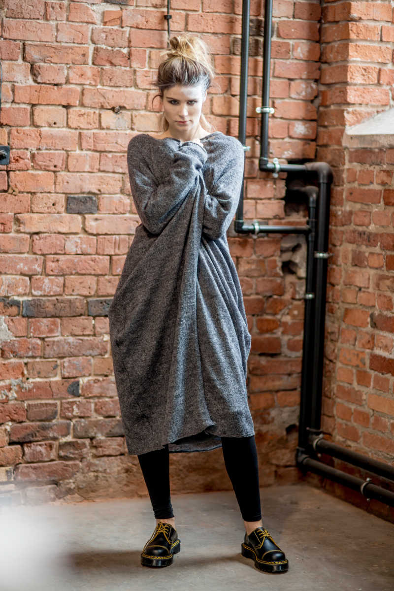 szary dlugi sweter amsterdam gray II przod 2_m_ szary-dlugi-sweter-amsterdam-gray-II przod 2