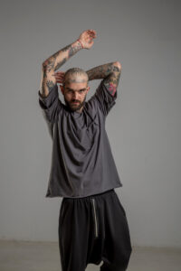 Delcane tshirt z dwoma rekawkami tokyo gray man przod 2m
