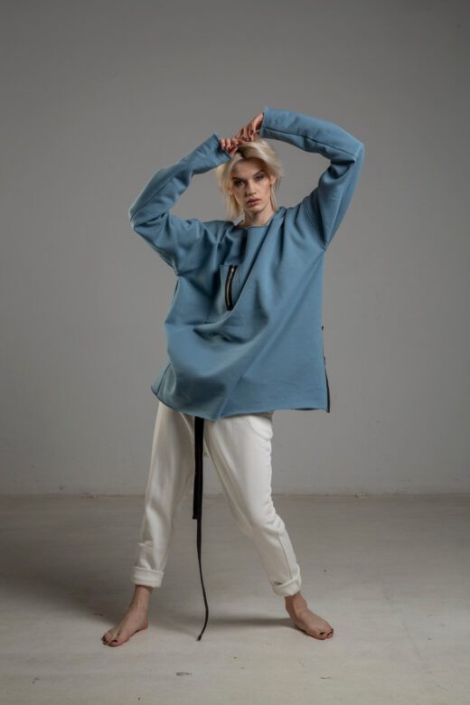 bluza delcane przez glowe oversize niebieska TOKYO blue przod 1m