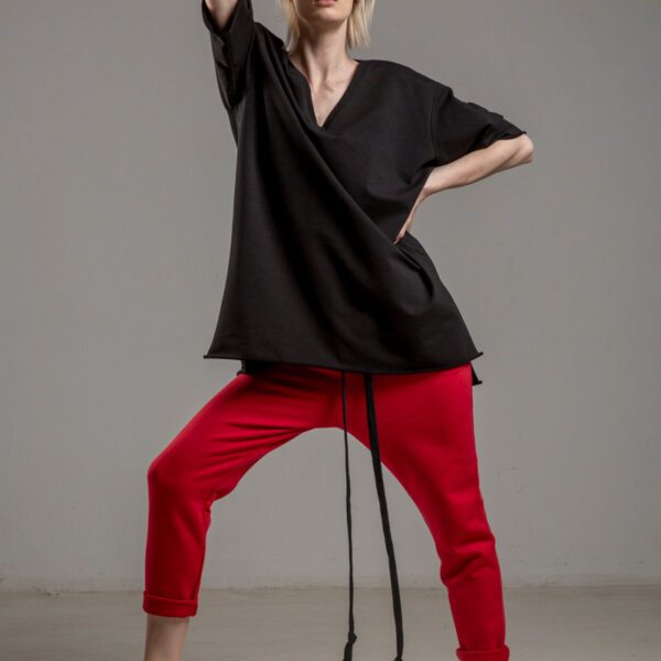 czarny tshirt w serek TOKYO black przod 1m
