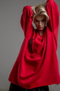 czerwona bluza delcane oversize cotton TOKYO red przod 5m