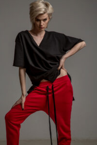 czerwone spodnie cotton delcane tokyo red przod 2m