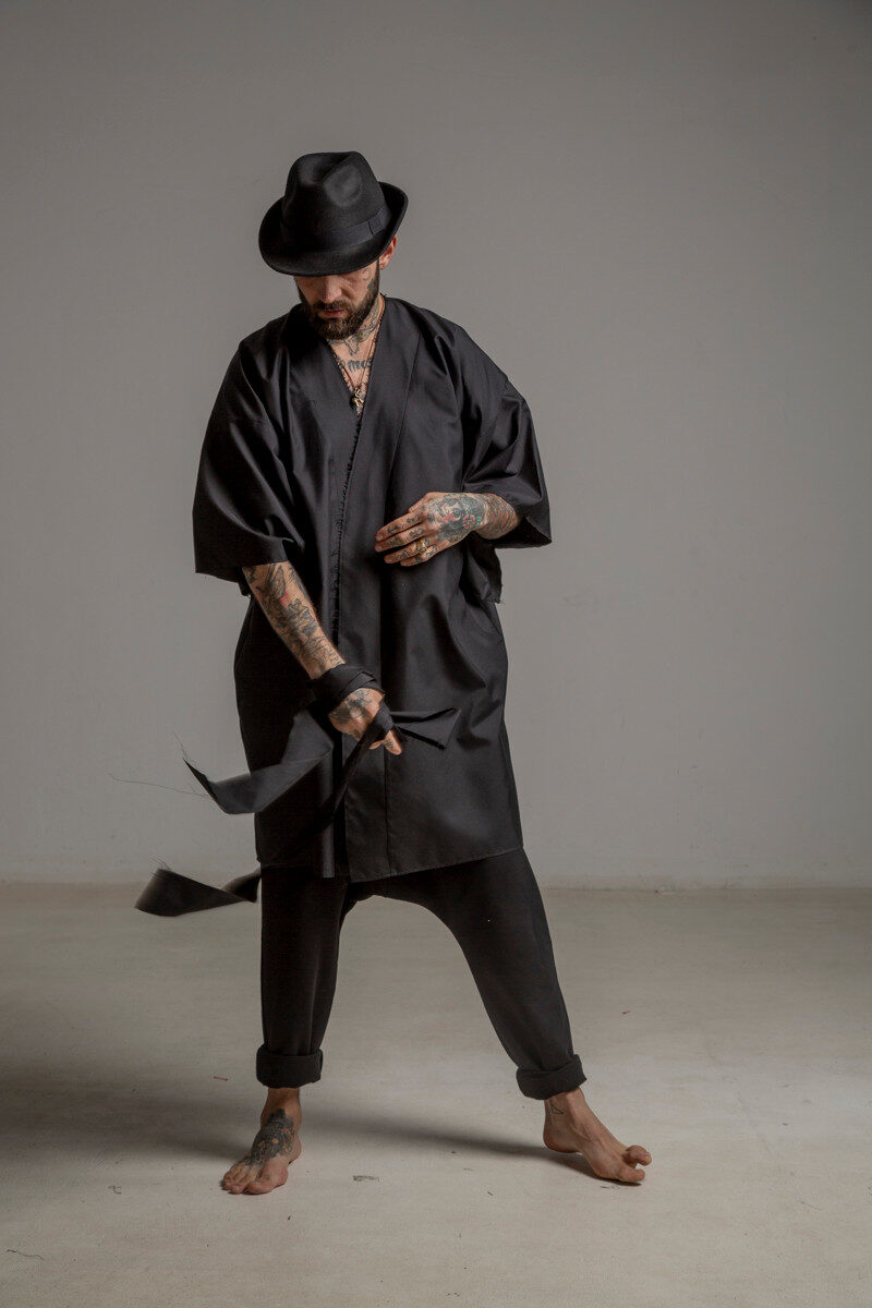 delcane kimono jedwabne TOKYO black him przod 2m