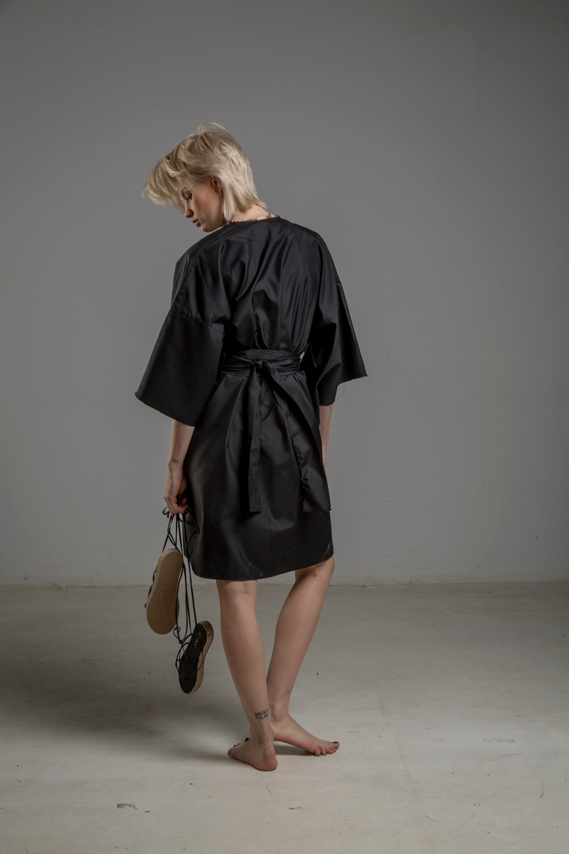 jedwabne kimono delCane TOKYO black tyl detal 1m