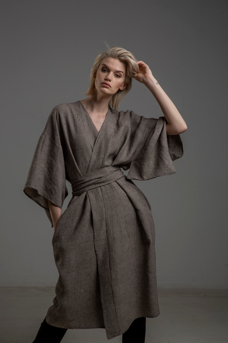 kimono lniane delCace bez Tokyo przod 2m kimono lniane delCace bez Tokyo przod 2m
