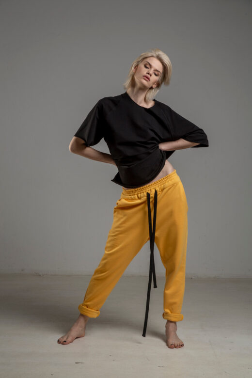 spodnie delcane zolte bawelniane TOKYO yellow przod cale 1m