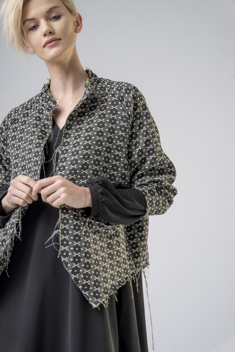 marynarka_Jacquard_delCane_kolekcja_Paris_detal marynarka_PARIS_Jacquard_delCane_kolekcja_Paris