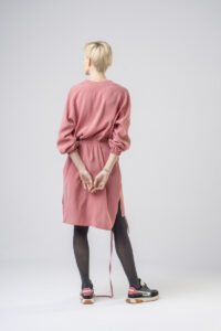 sukienka-delCane-z-wiskozy-kolekcja-Paris
