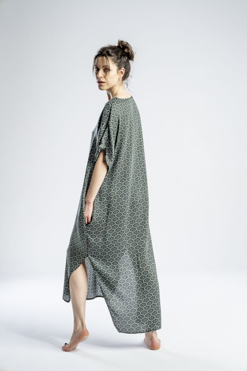 sukienka-długa-zielona-delCane-kolekcja-kobe