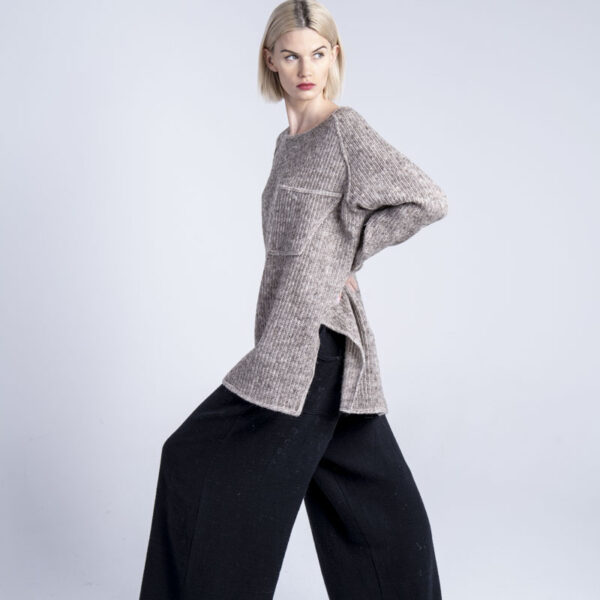 sweter-z-wełny-kolekcja-kioto-delCane-bok