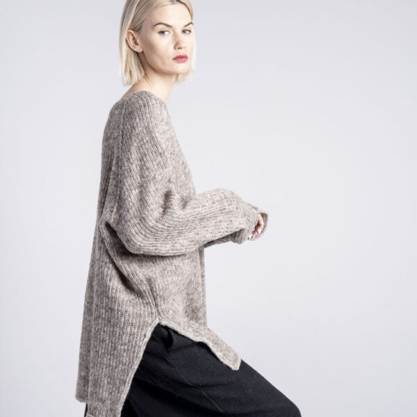 sweter-z-wełny-kolekcja-kioto-delCane-bok
