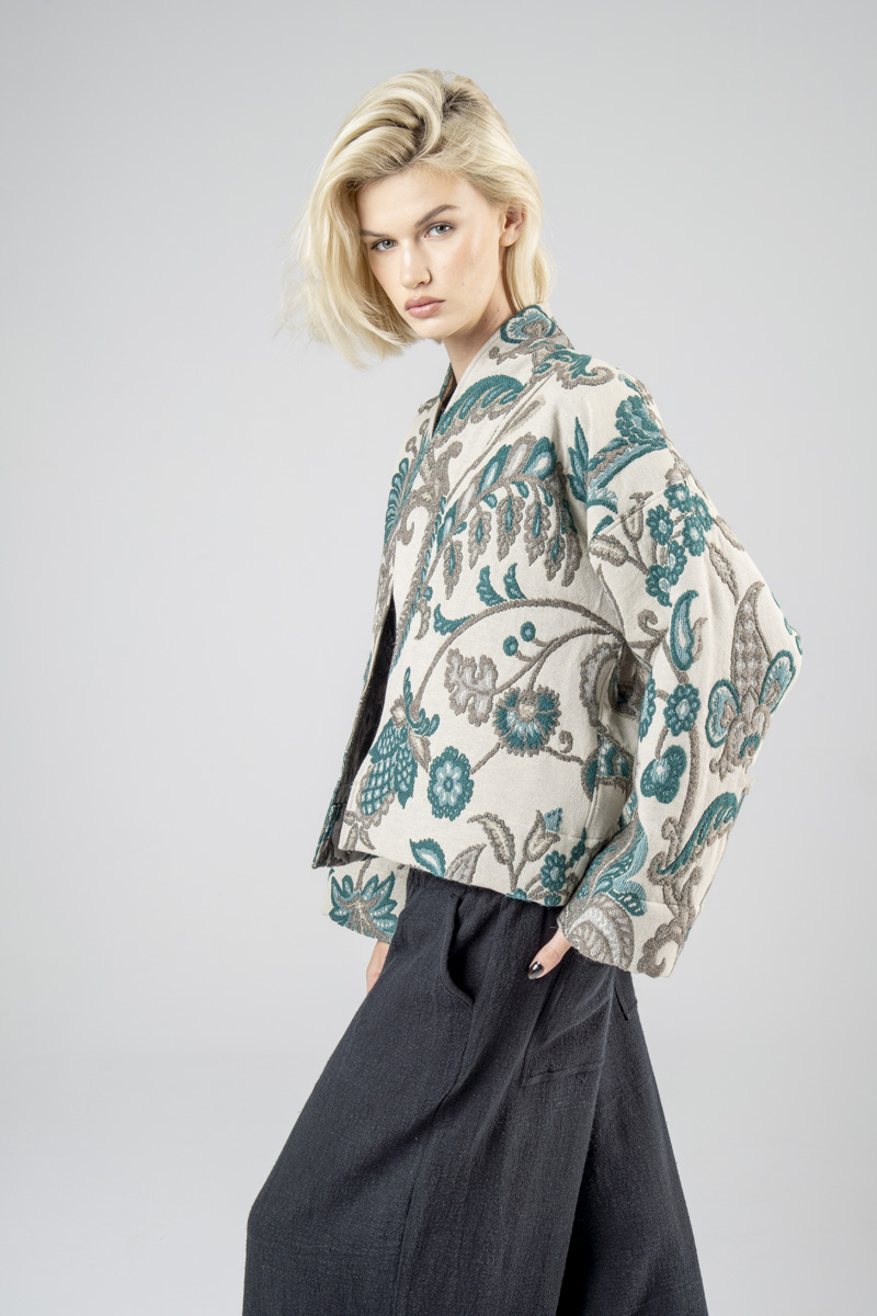 kurtka_delCane_sakai_jacquard_detal krótka-kurtka-kolekcja-sakai-delCane-detal