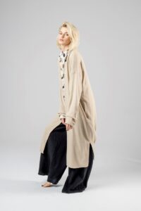 sweter-z-kaszmiru-kolekcja-sakai-delCane-bok