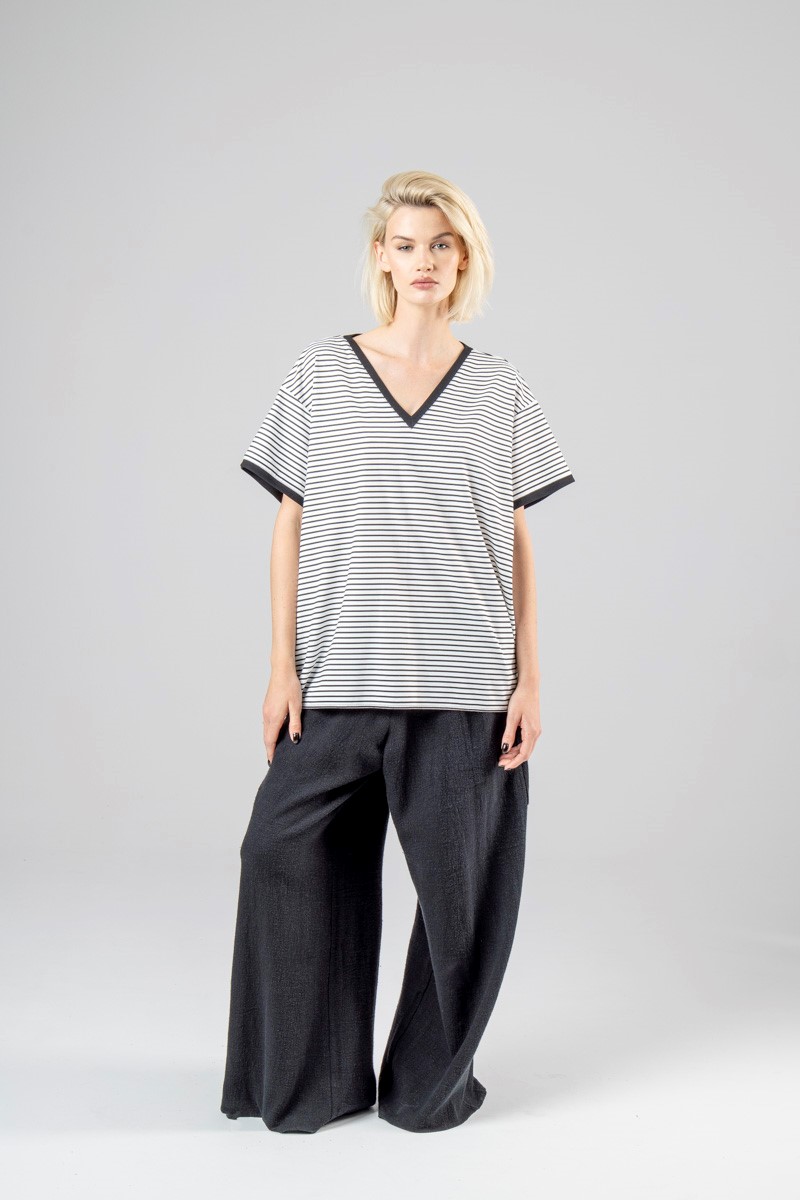 t-shirt_delCane_sakai_stripes_przód_I t-shirt-w-paski-kolekcja-sakai-delCane-przód-I