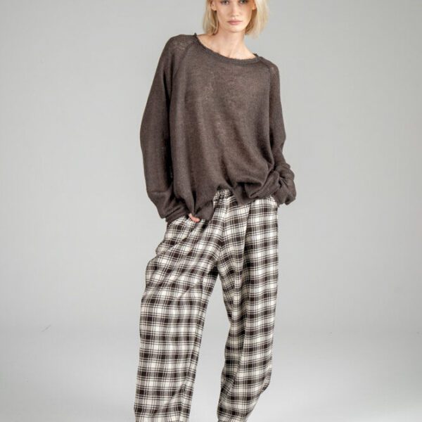 sweter_nagoja_brown_delCane_przód