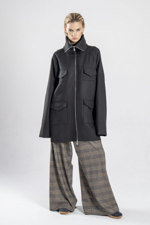 delCane-kolekcja-nikko-kurtka-wełniana-czarna-przód