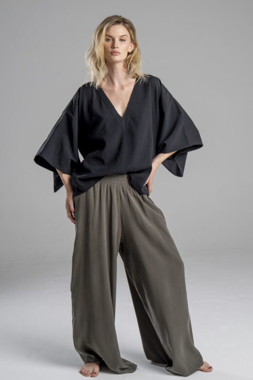 delCane-kolekcja-naha-bluzka-kimono-czarna