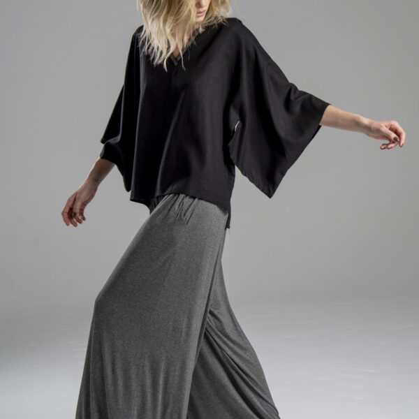 delCane-kolekcja-naha-kimono-bluzka-lniana-czarna